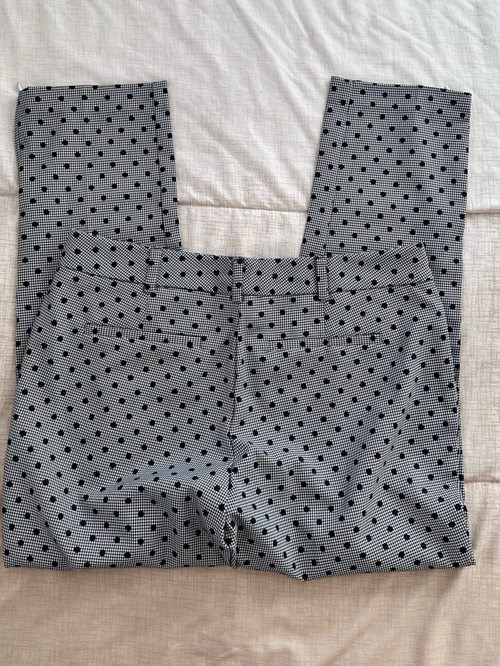 New York & Company Black Polka Dot Ankle Pants Size 8 - Picture 4 of 9